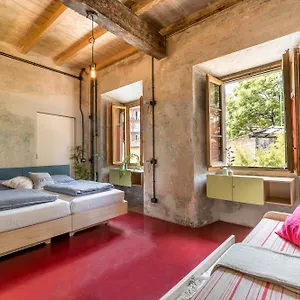 Un Posto A - All'interno Di Cascina Del 700 İtalya